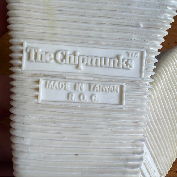 Alvin and the Chipmunks Vintage 1984 Bagdasarian Kids Size 7 Slide Sanda… - Picture 3 of 11